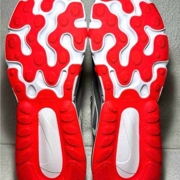 Nike Air Max 270 React Size 11 - Picture 4 of 6